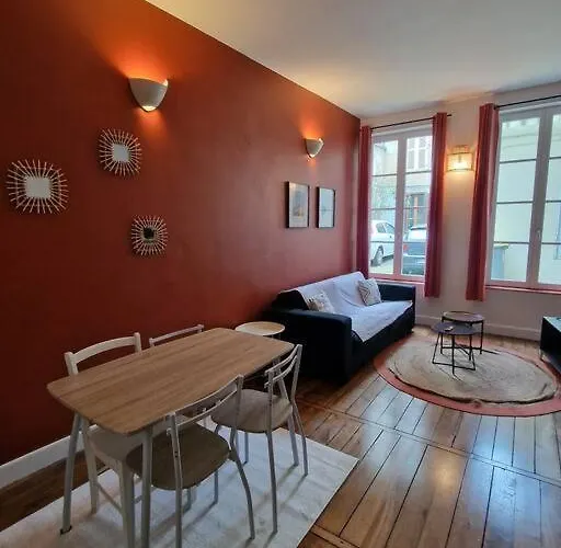 Apartment Chaleureux - Hyper Centre - Charbonnet Troyes